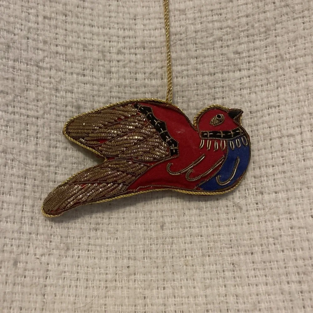 VINTAGE NEIMAN MARCUS RED VELVET CHRISTMAS ORNAMENT DOVE‎ BIRD GOLD BEADED BLUE